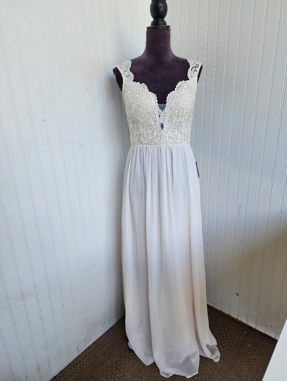 NWT Soieblu Ivory Cream Embroidere Lace Long Maxi Dress Sleveless Wedding Prom M